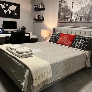 Homestay A&d's Downtown Calgary