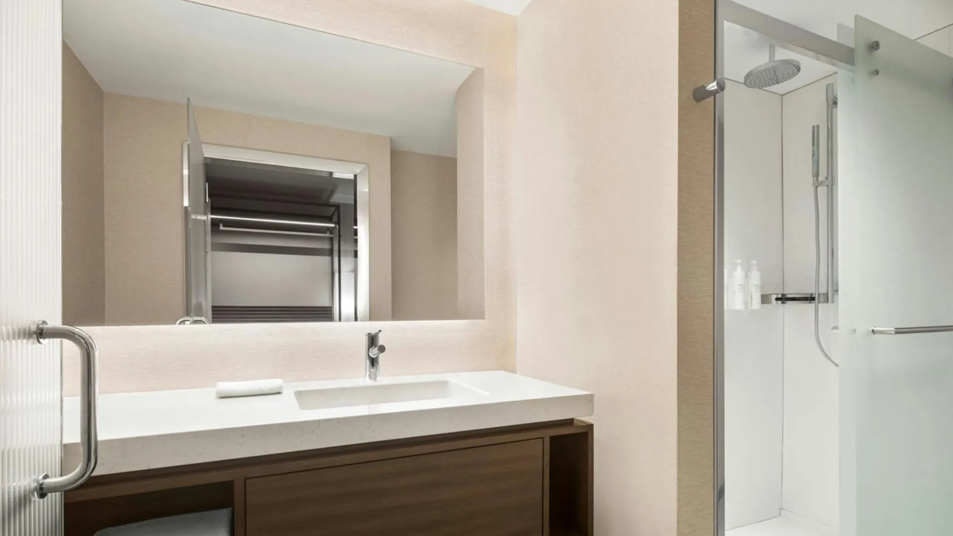 Springhill Suites Old Montreal