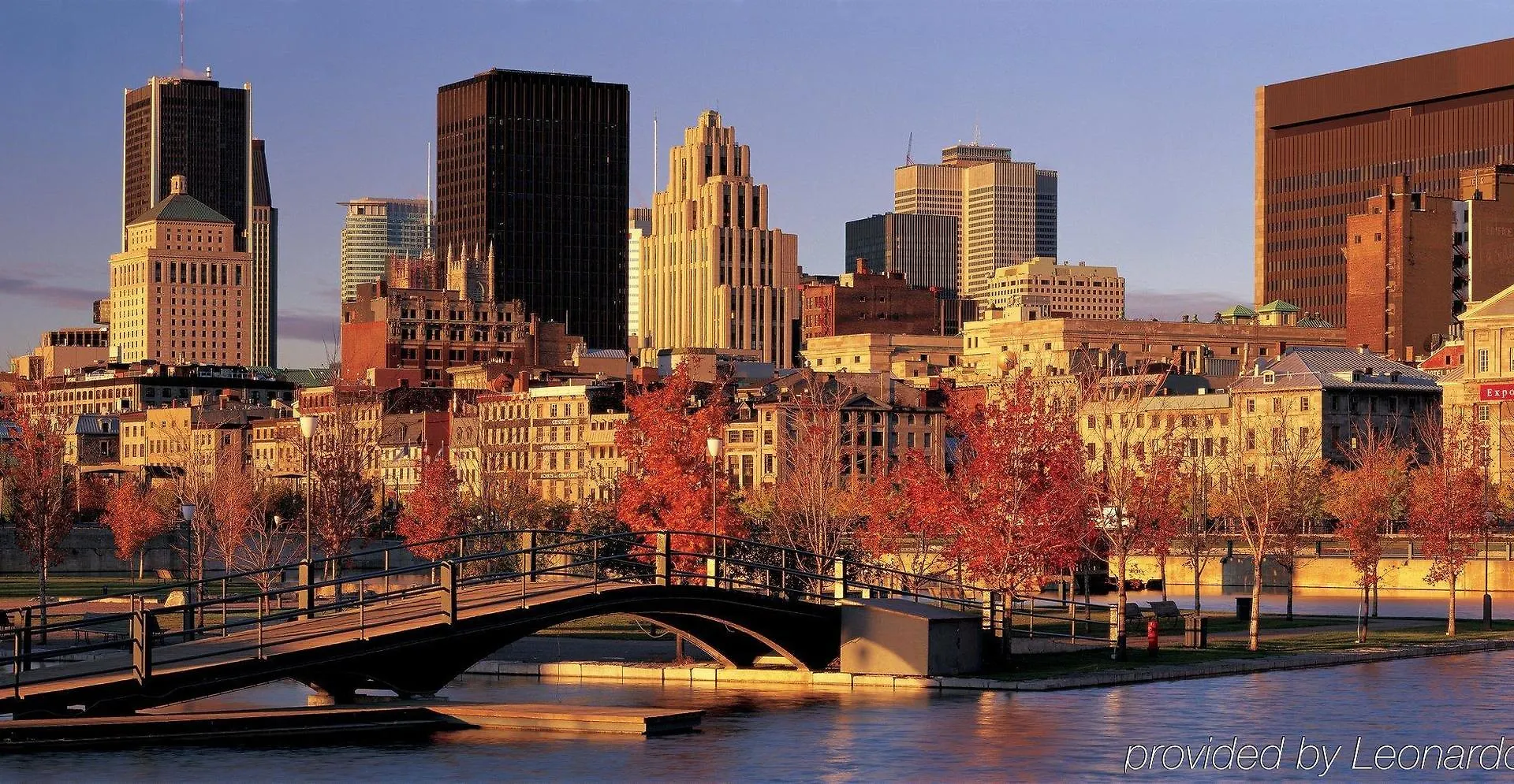 Ac Hotel By Marriott Old Montreal