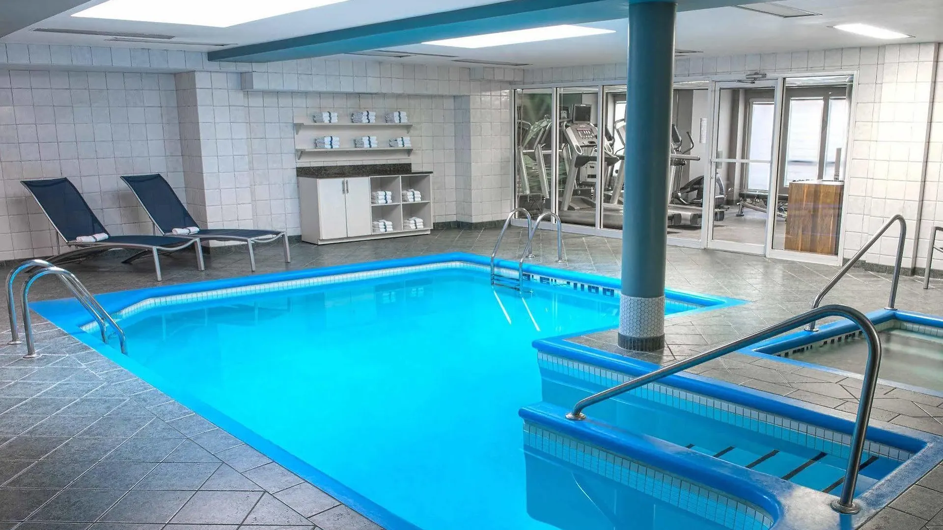 Ac Hotel By Marriott Old Montreal